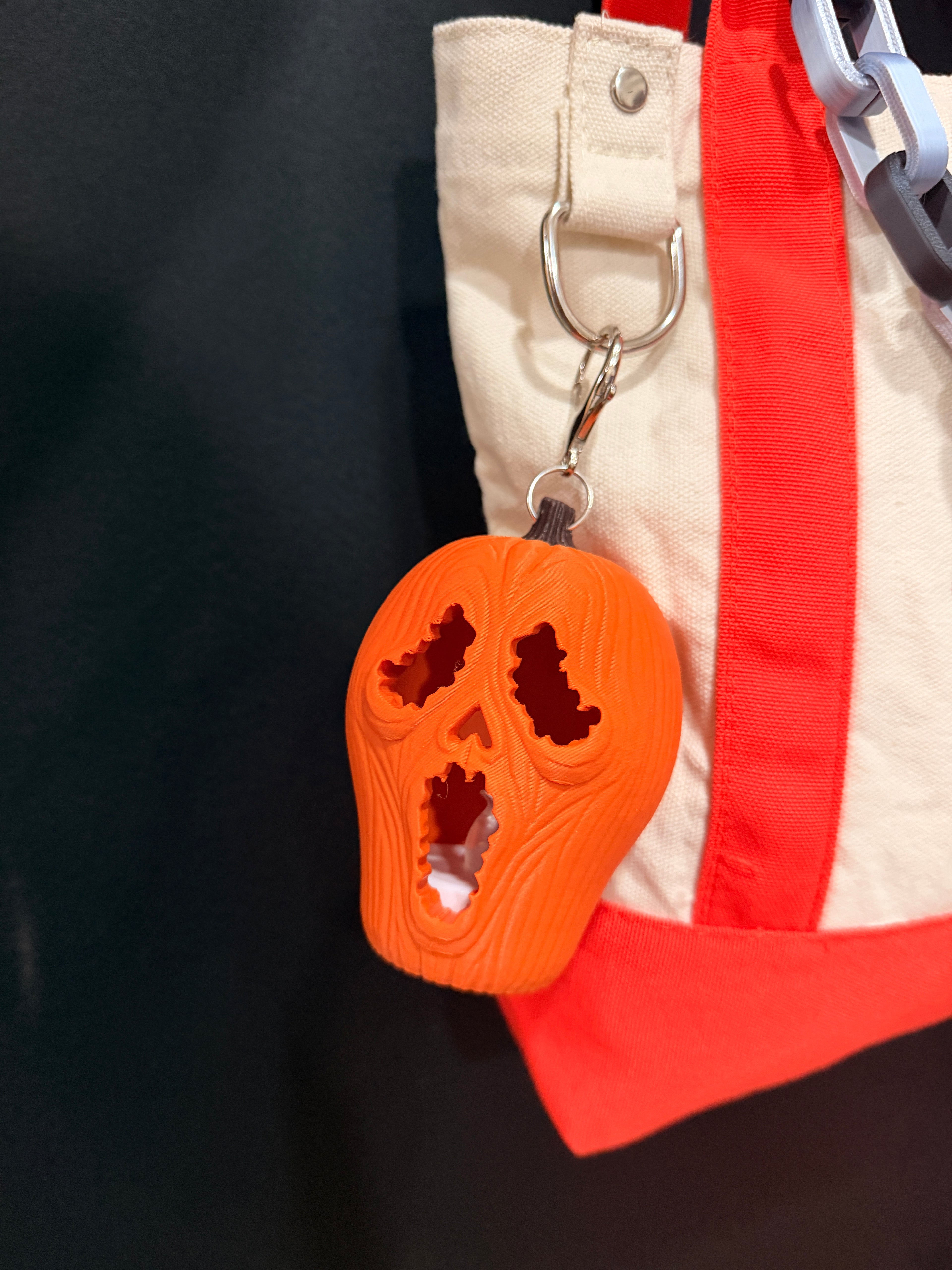 The Screaming Lantern™ Light-Up Bag Charm